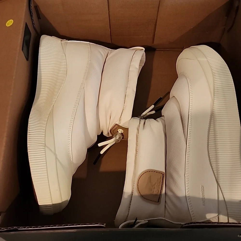 Sorel Brand New Stylish Cream Women's Shoes Winter Snow Boots Waterproof